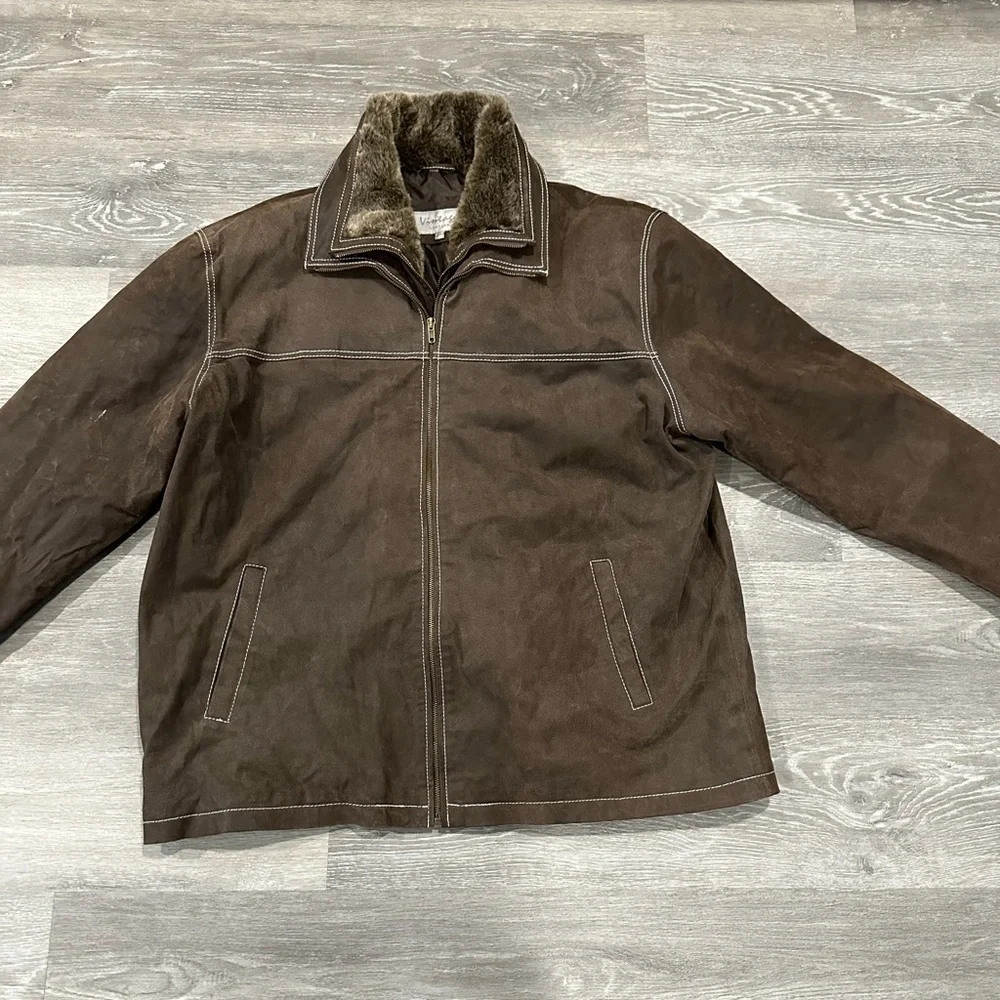 Men’s Vintage Leather Removable Liner with Faux Fur Collar Brown Coat, SZ 3XLT.